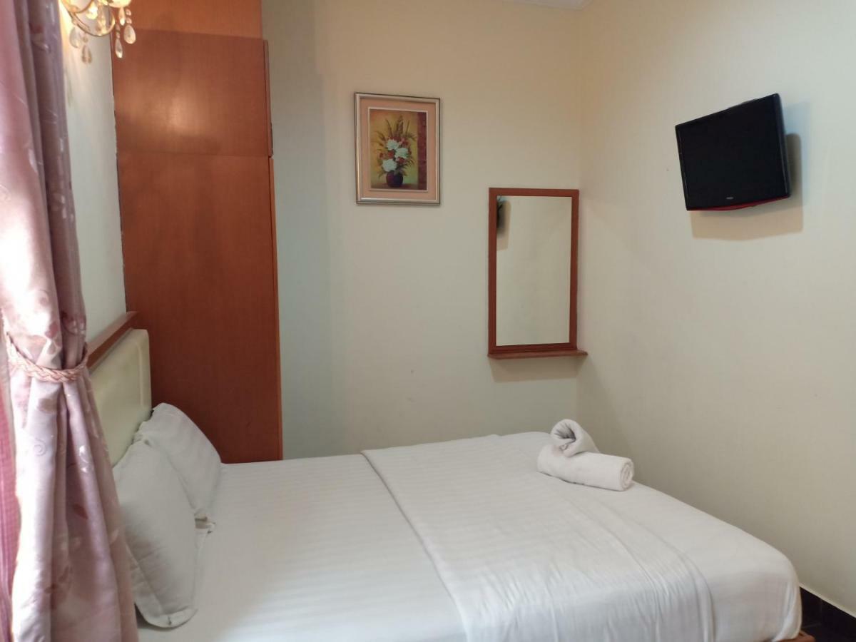 Tc Inn Business Hotel @ Seri Kembangan Exterior foto