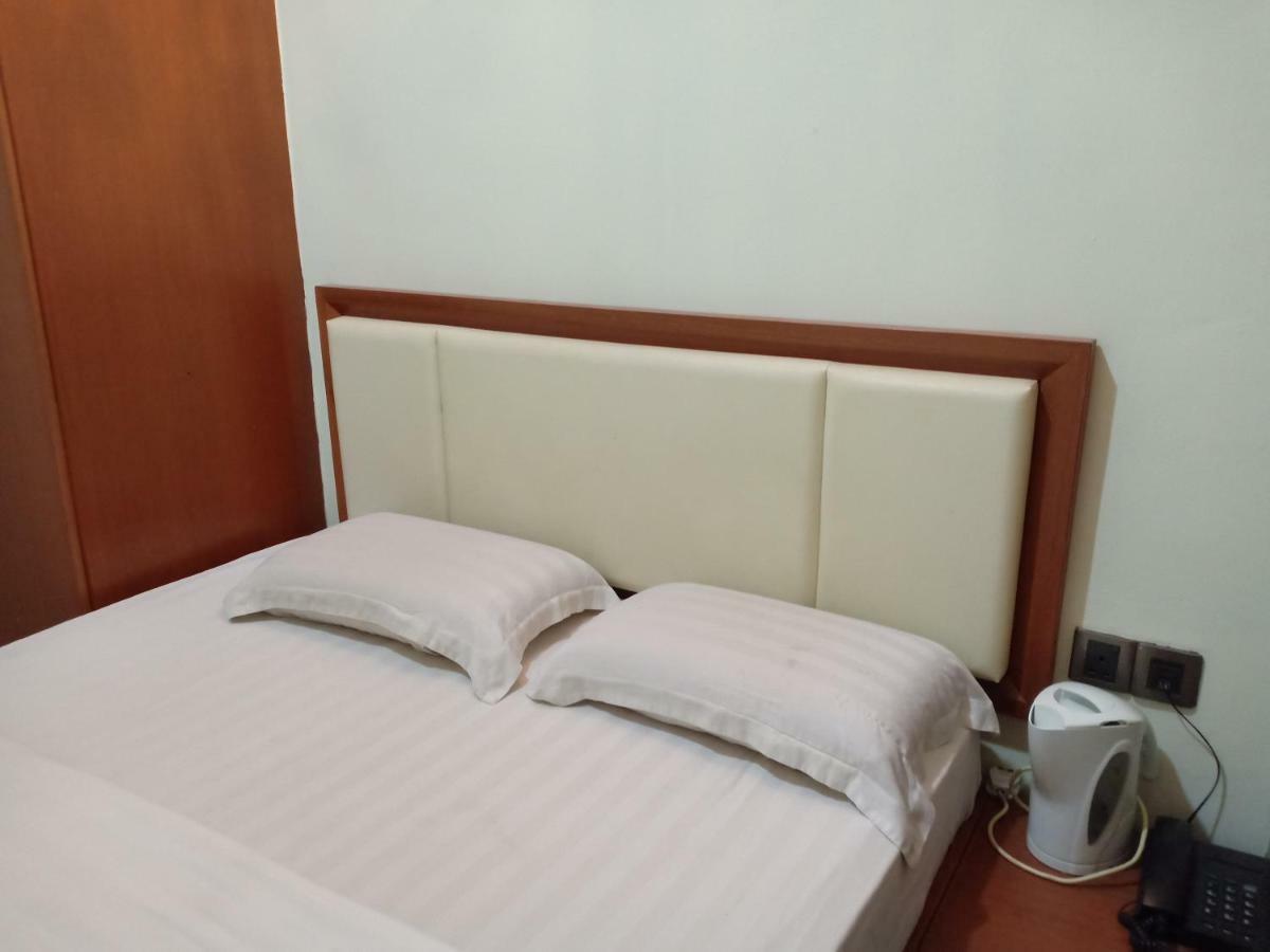 Tc Inn Business Hotel @ Seri Kembangan Exterior foto