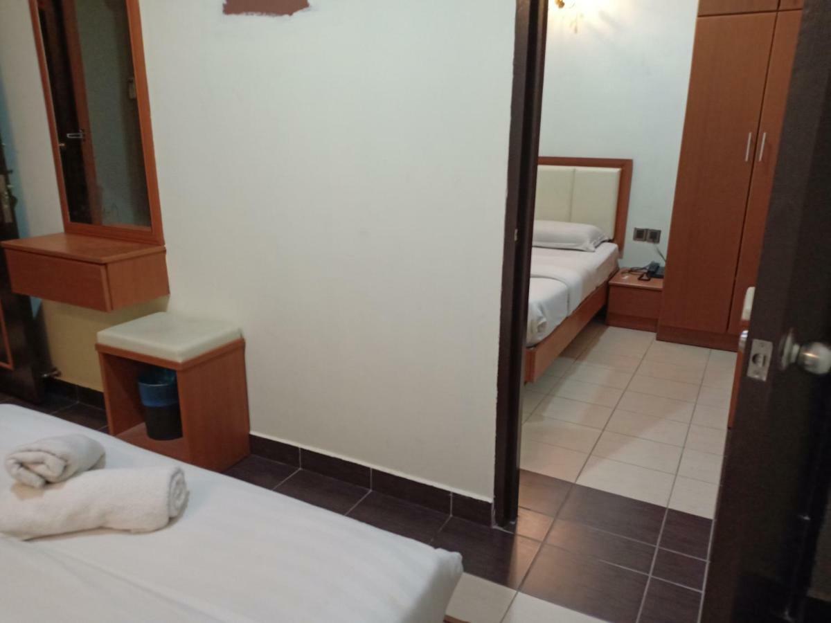 Tc Inn Business Hotel @ Seri Kembangan Exterior foto