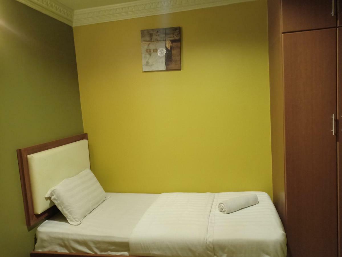Tc Inn Business Hotel @ Seri Kembangan Exterior foto